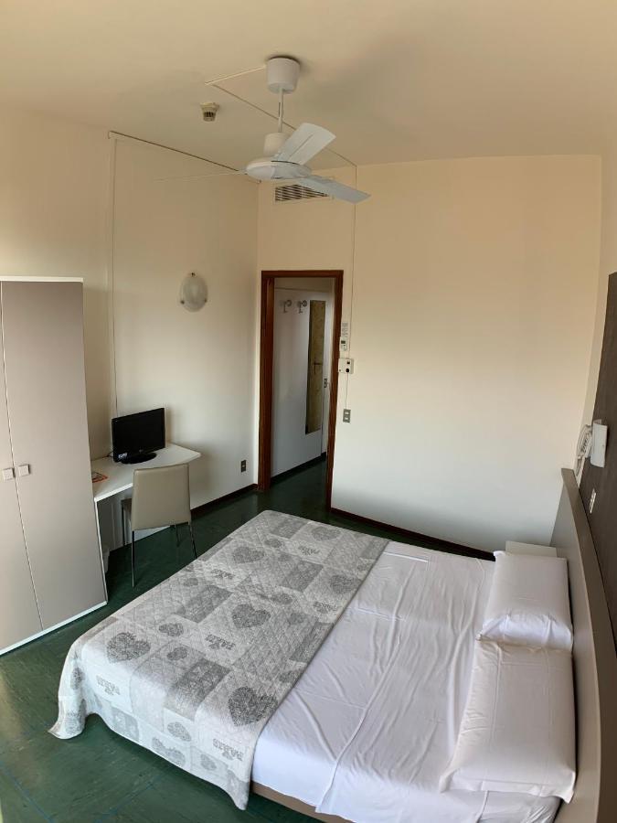 Hotel Sorriso Brenzone sul Garda Exterior photo