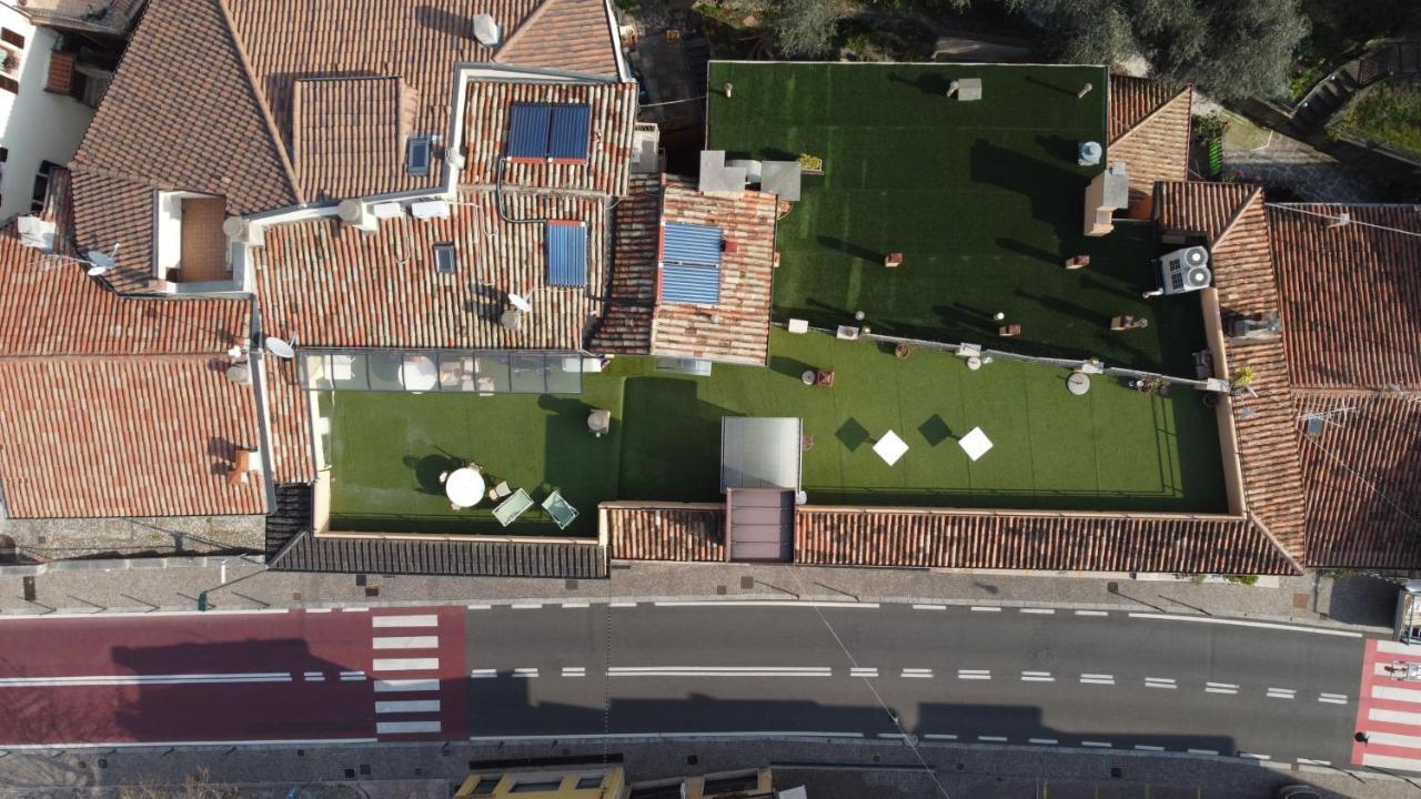 Hotel Sorriso Brenzone sul Garda Exterior photo