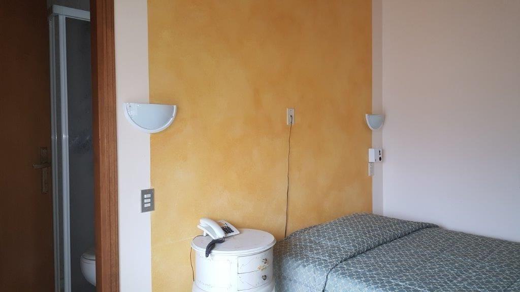 Hotel Sorriso Brenzone sul Garda Exterior photo