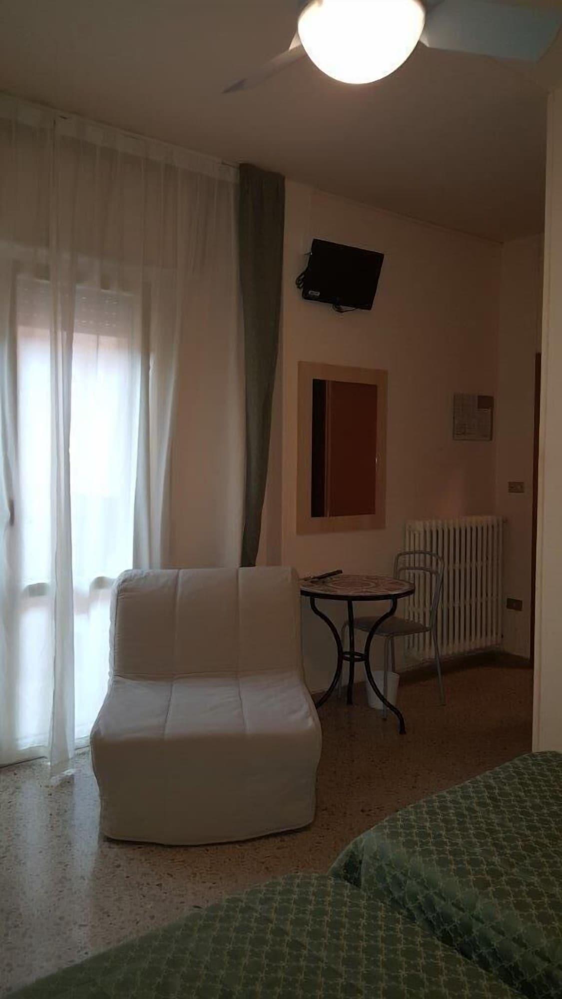 Hotel Sorriso Brenzone sul Garda Exterior photo