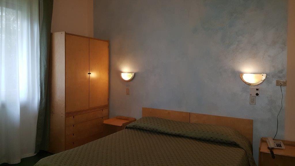 Hotel Sorriso Brenzone sul Garda Exterior photo