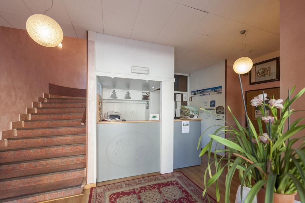 Hotel Sorriso Brenzone sul Garda Exterior photo