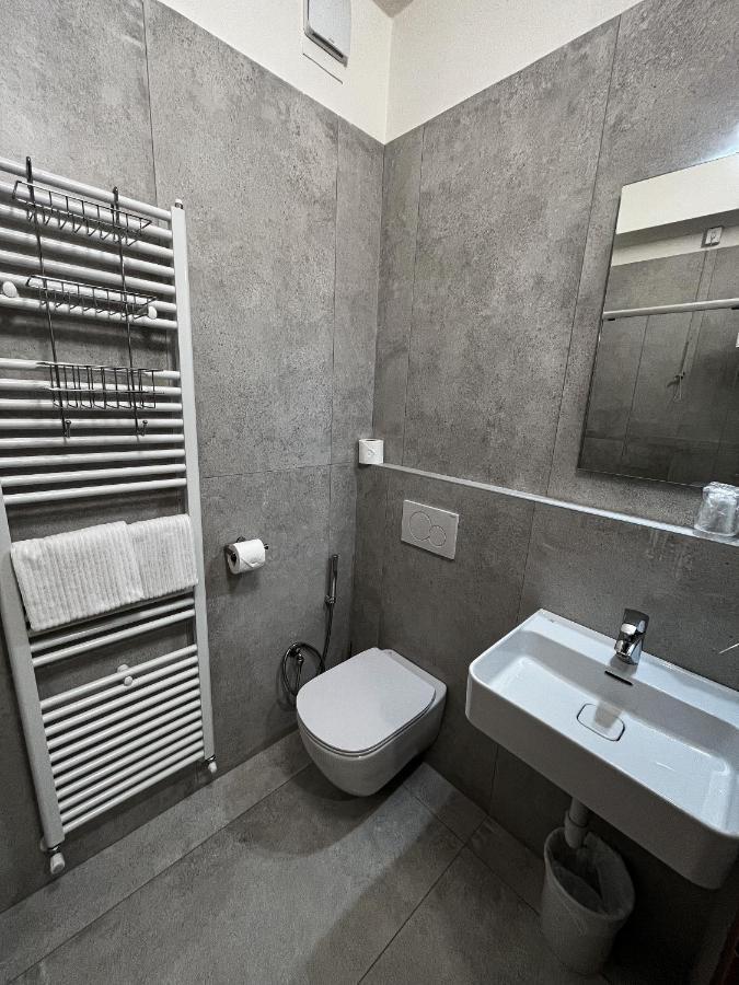 Hotel Sorriso Brenzone sul Garda Exterior photo