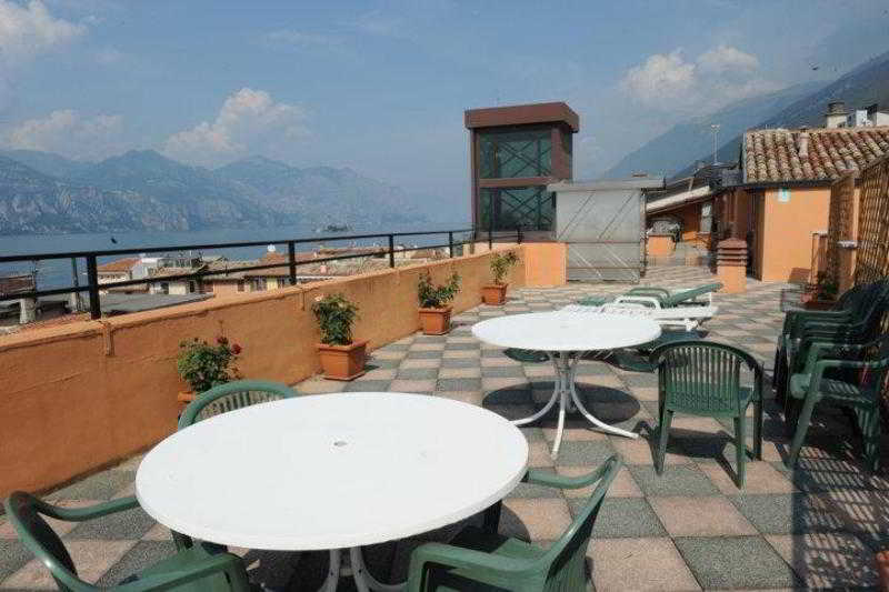 Hotel Sorriso Brenzone sul Garda Exterior photo