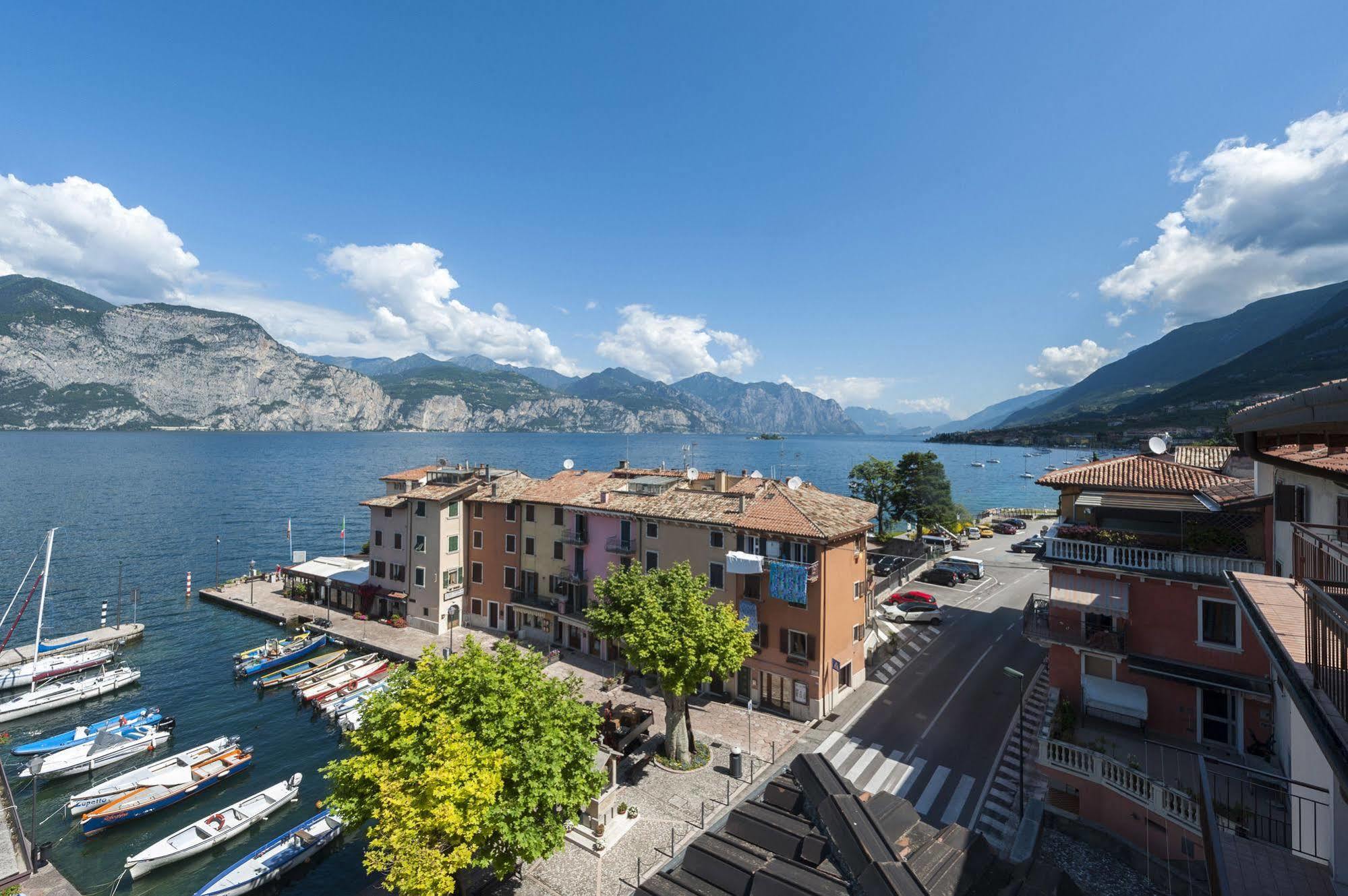Hotel Sorriso Brenzone sul Garda Exterior photo